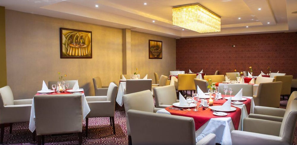 Grand Legacy Hotel 56/70