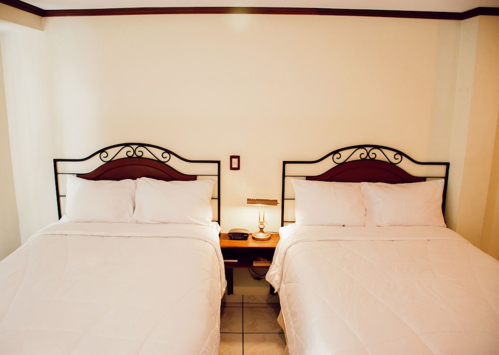 Gardenia Inn Hotel 11/67