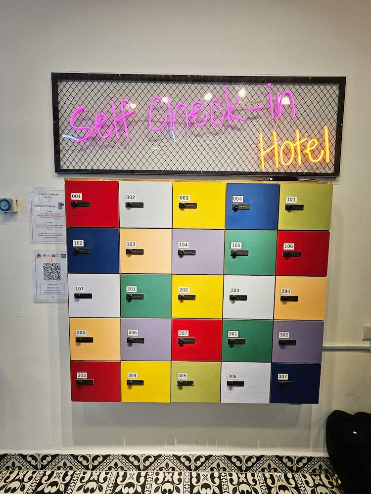 Georgetown Inn by Sky Hive 6/50