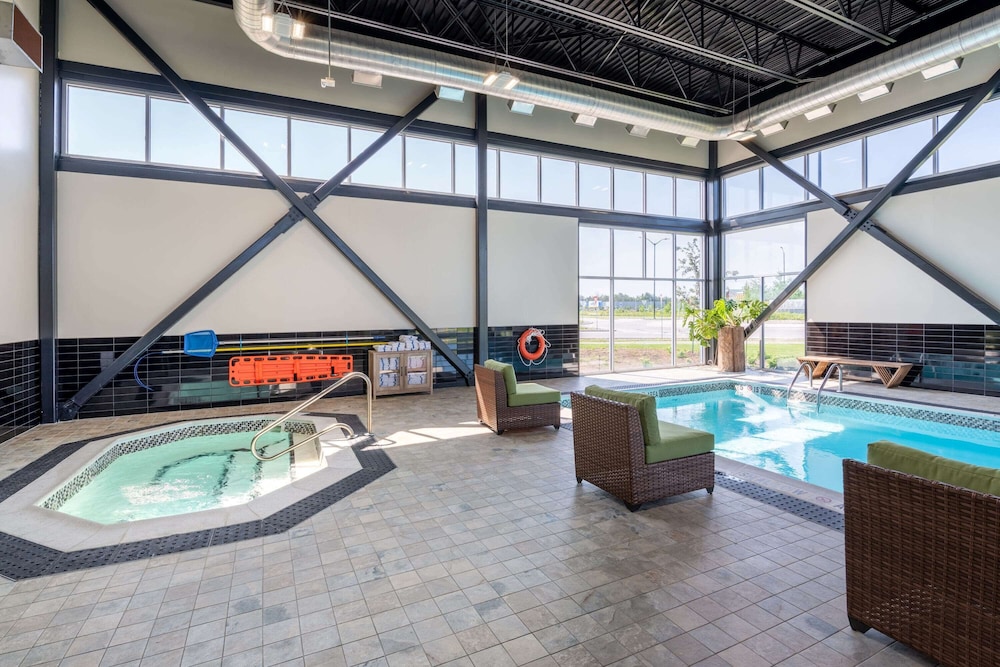 Wingate by Wyndham Kanata West Ottawa 23/49