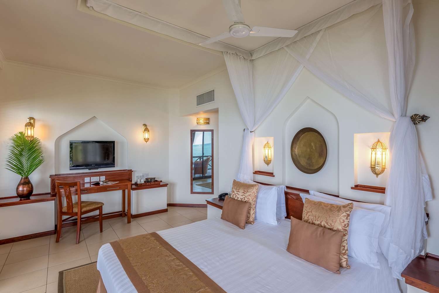 Sea Cliff Resort and Spa Hotel 17/80