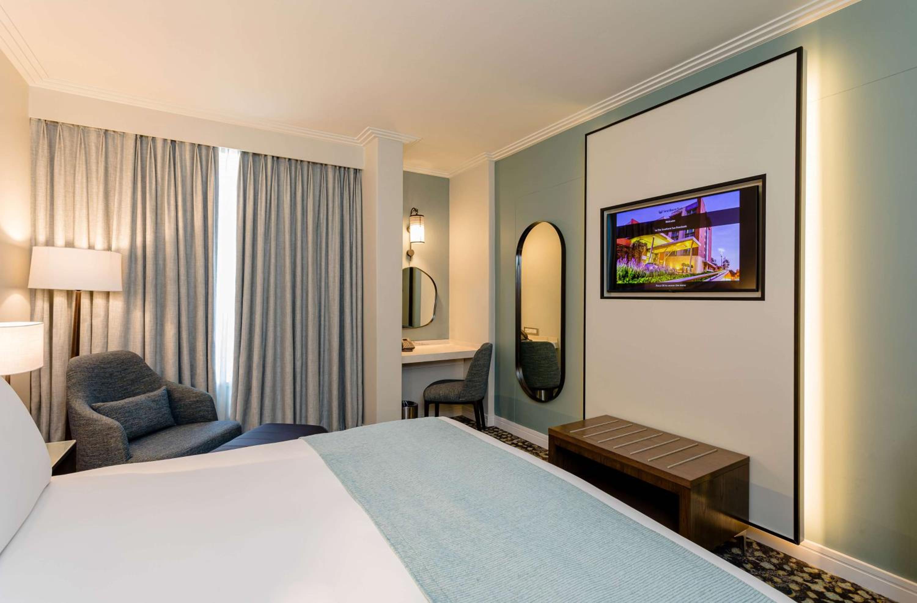 Room, King Bed