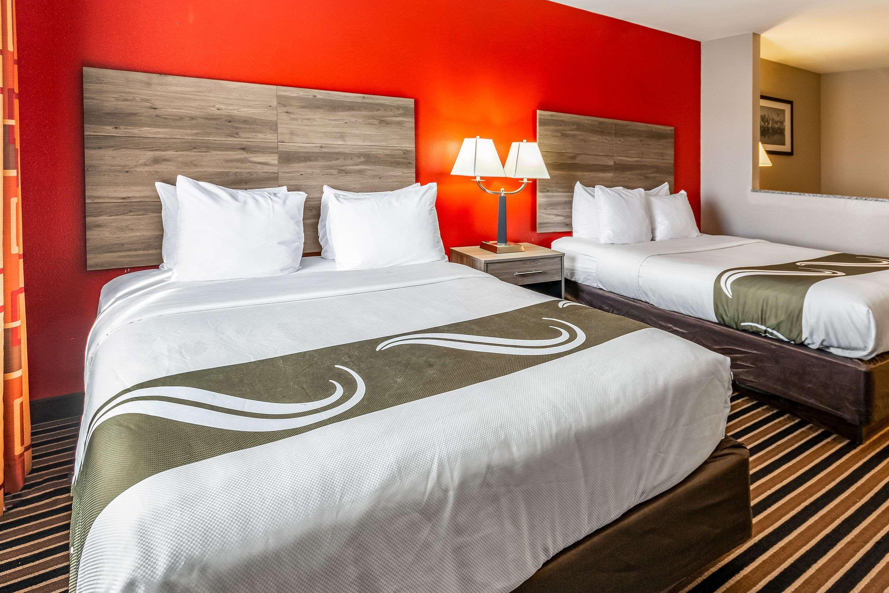 SUITE, 2 QUEEN BEDS