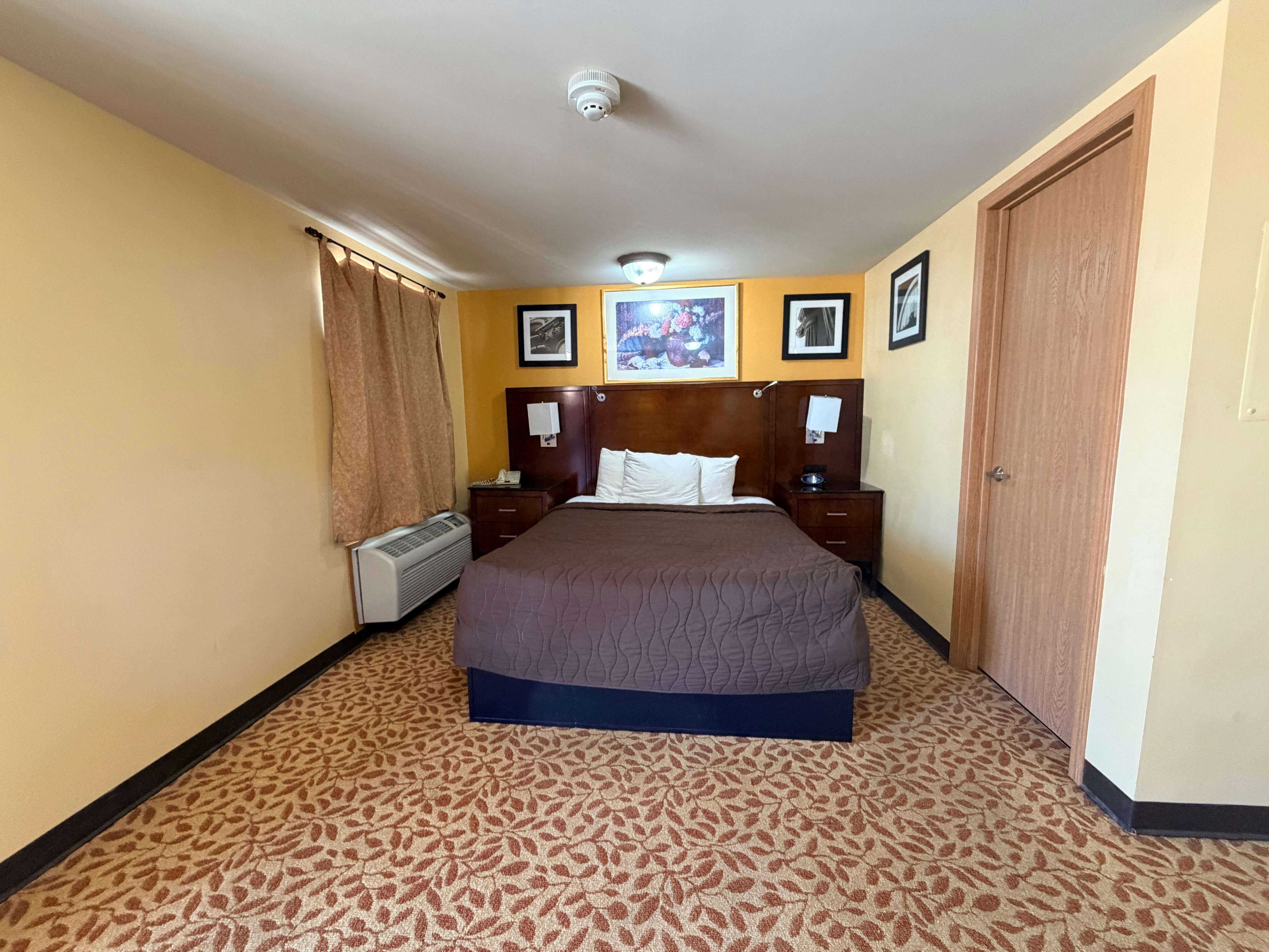 Regal Inn Coffeyville KS US 169 8/31