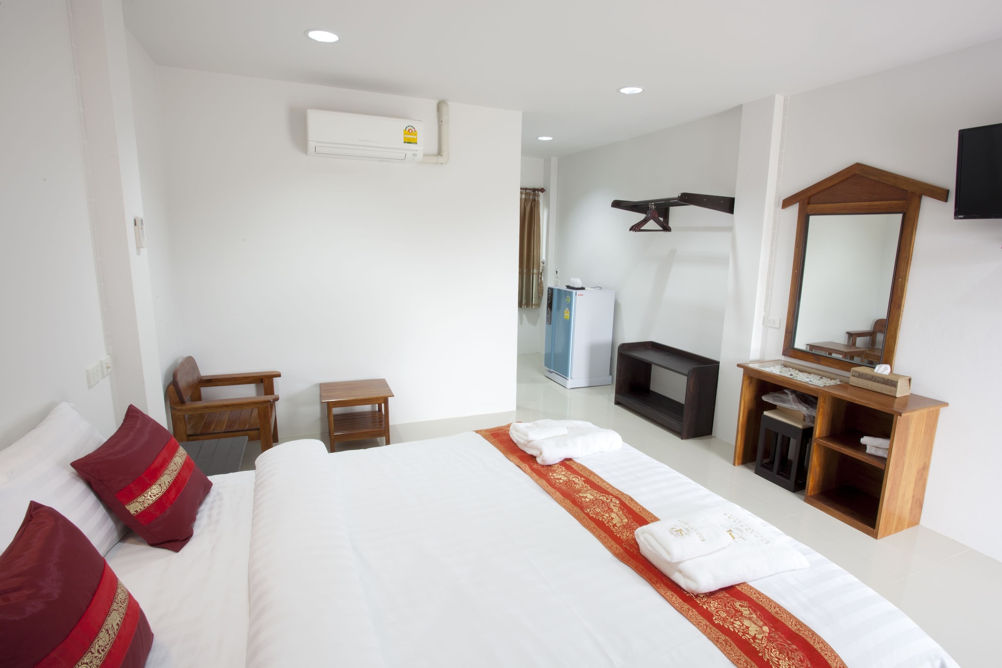 SUPERIOR, DOUBLE BED