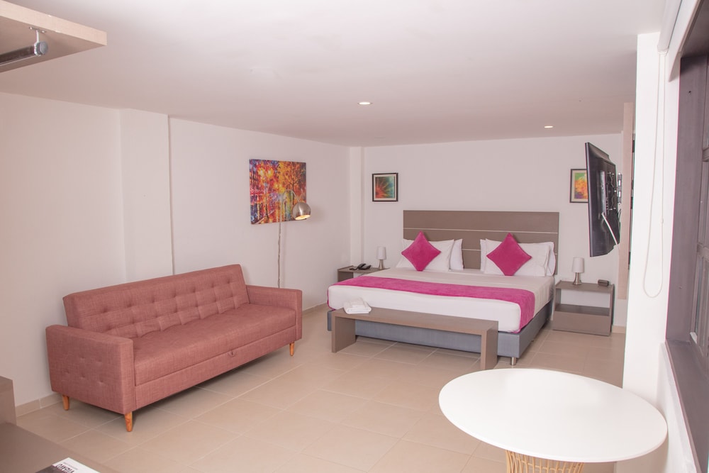 Hotel Vanguardia Natural 17/24