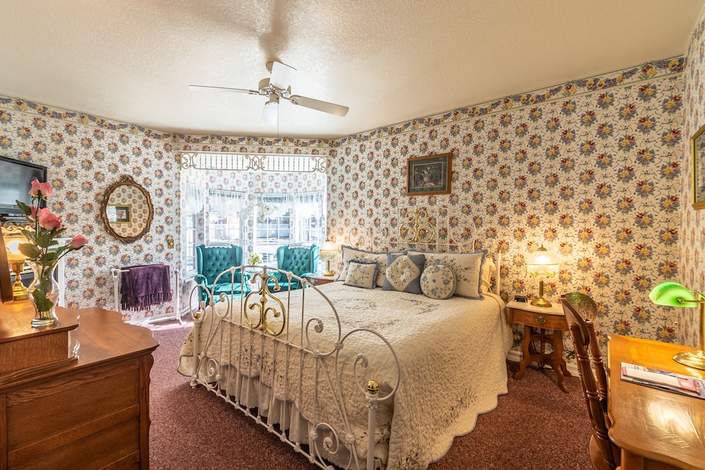 Apples Bed Breakfast 8/71