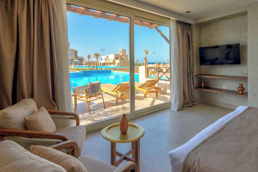 True Beach Resort 35/58