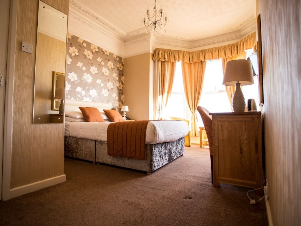 Furzedown Hotel 29/74