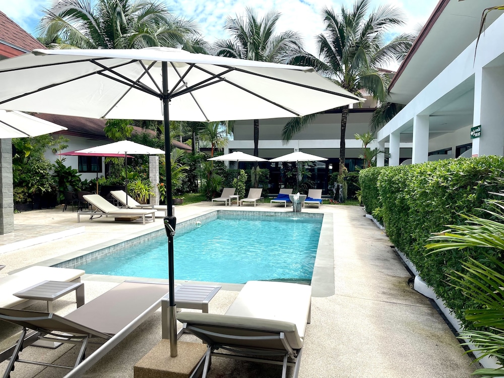 Lotus Bleu Resort & Restaurant 47/61