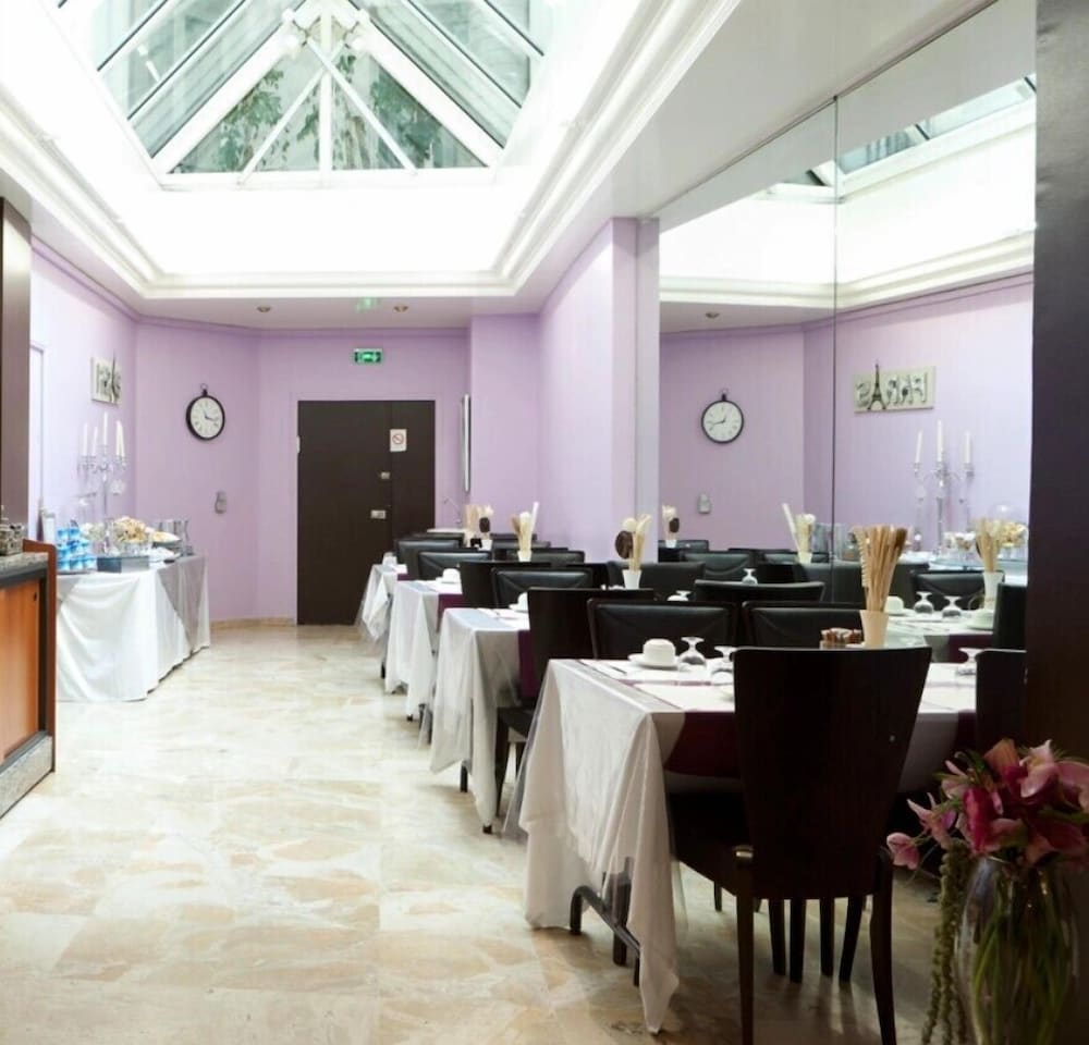 Hotel Lebron Paris 42/49