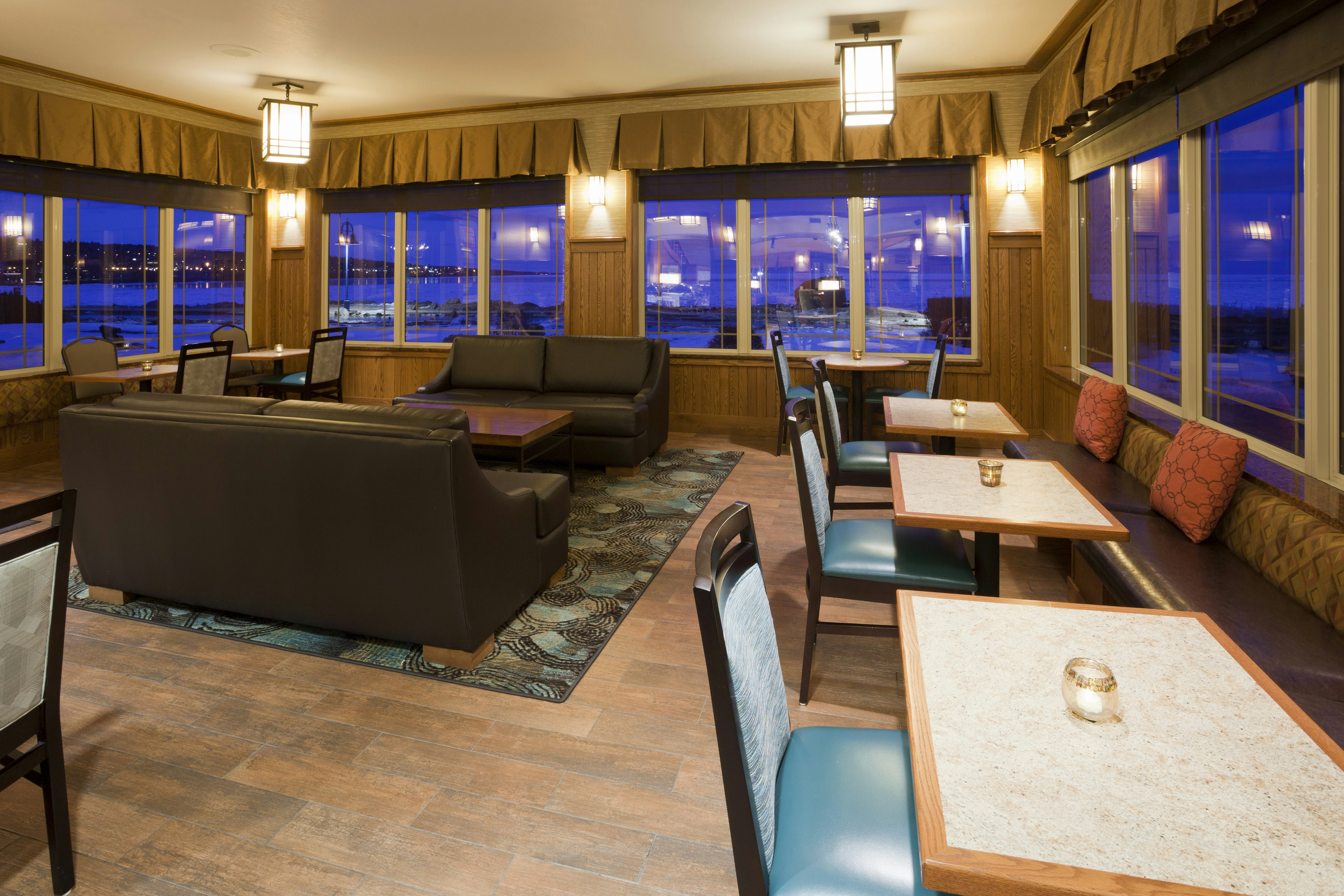 Hampton Inn Duluth Canal Park 49/77