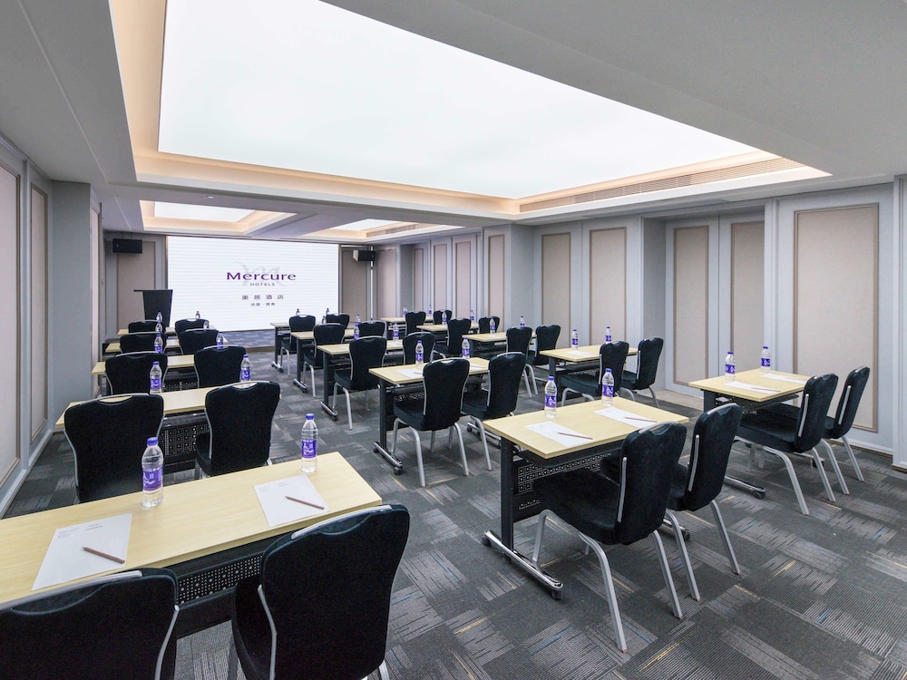 Mercure Xian Downtown 63/71