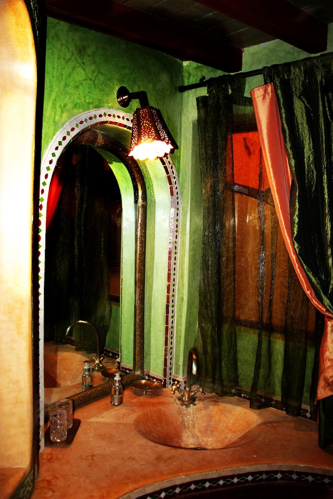 Riad Lorsya 43/46