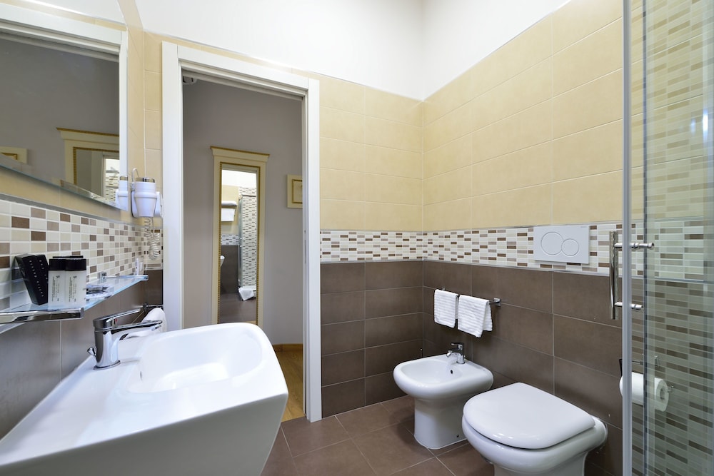 Gravina Suite Frattina 24/53