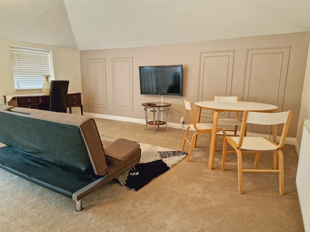 Wentworth House Guest House 50/69