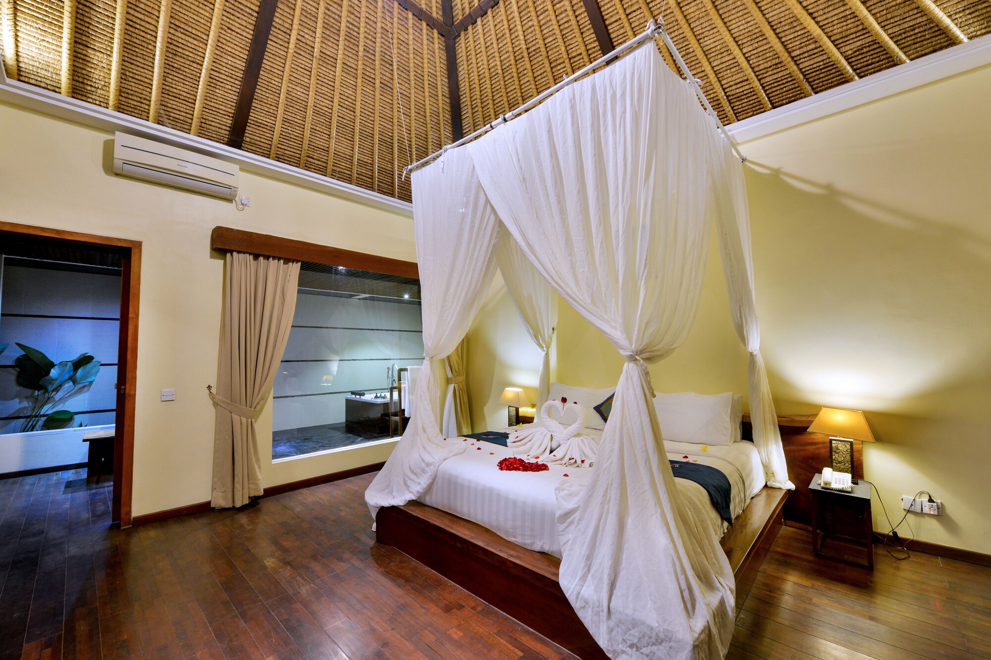 1 BEDROOM, EXECUTIVE, VILLA