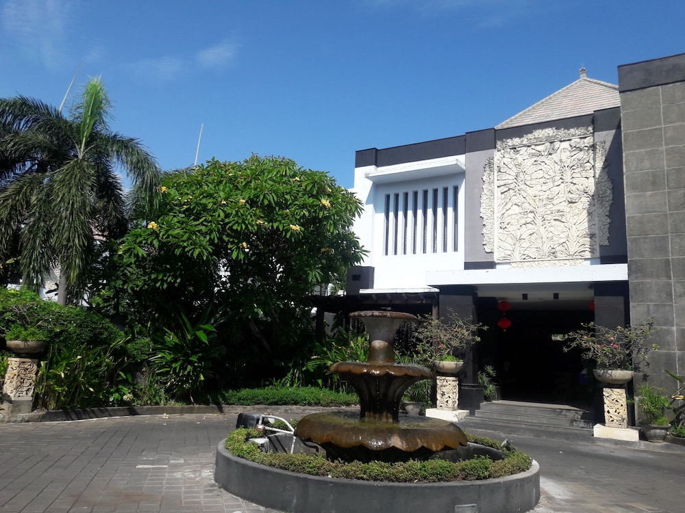 The Radiant Hotel Spa 6/50