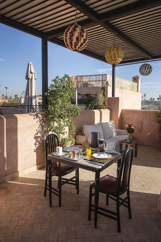 Riad Atrium 48/60