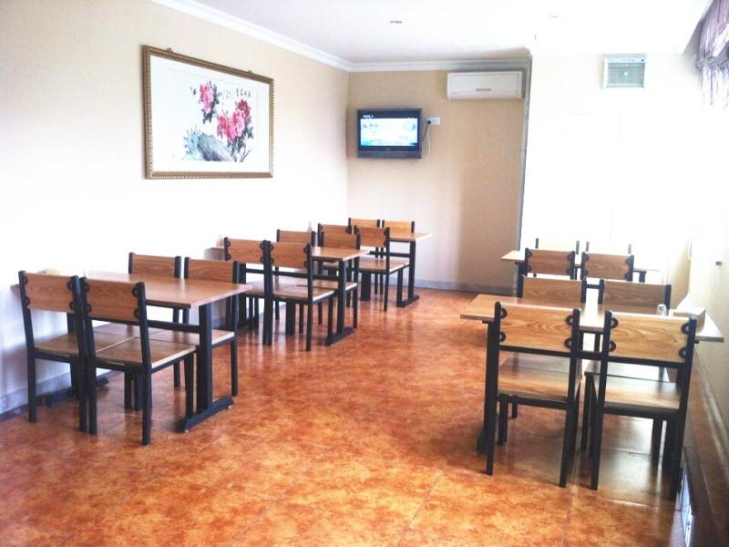 GreenTree Inn Shandong Jinan Suncun New District Express Hotel 12/18