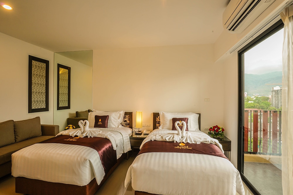 Lani Chiang Mai Hotel 16/59