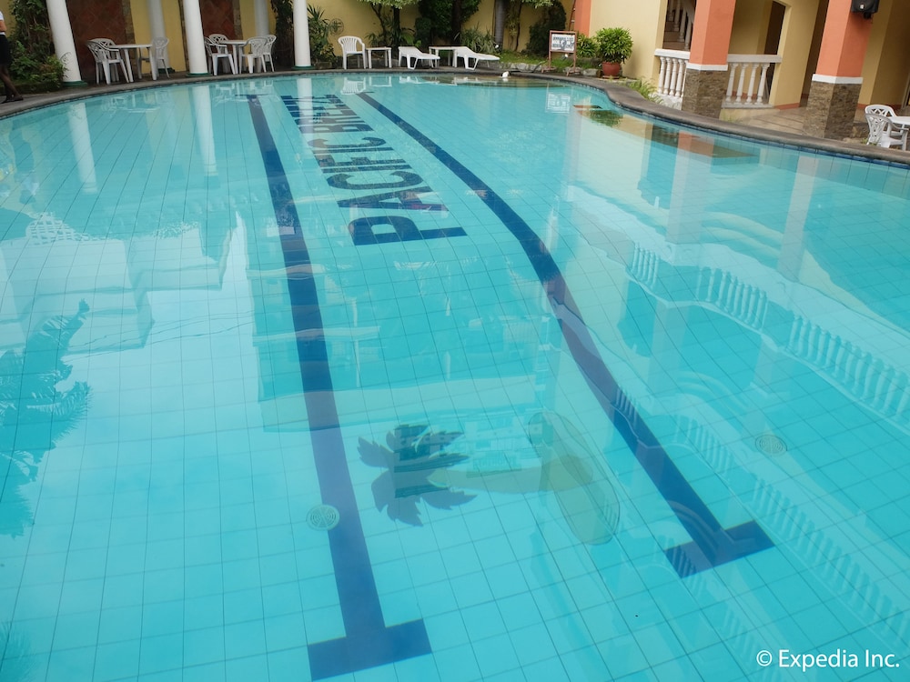 Pacific Breeze Hotel And Resort 37/71