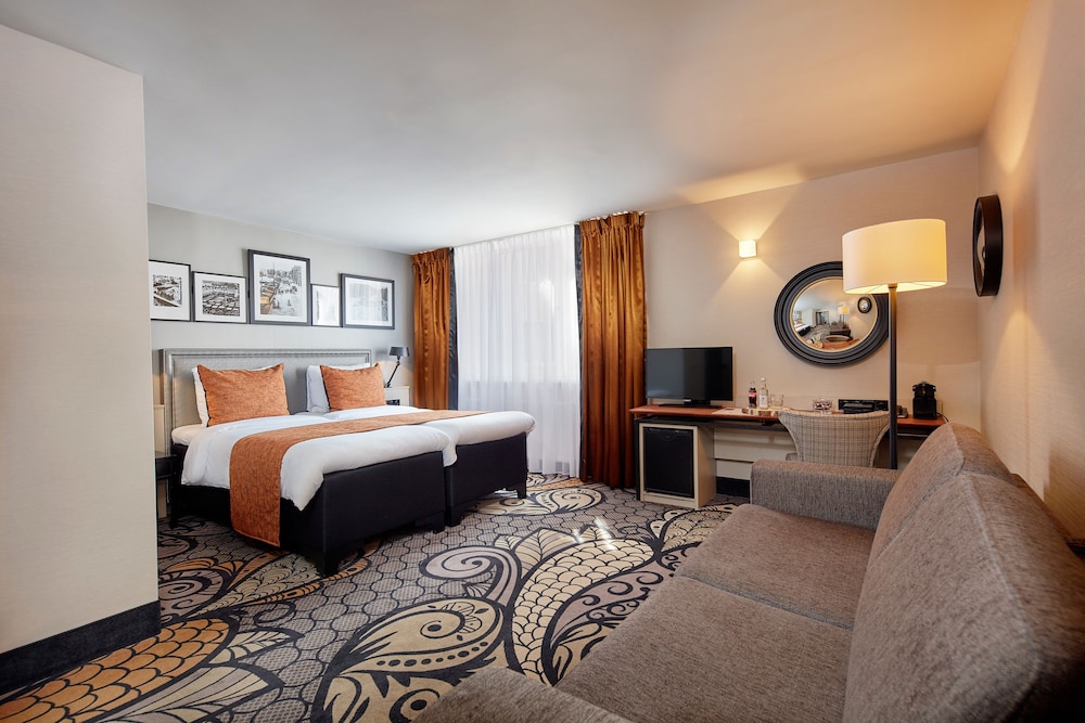 Carlton Square Hotel 16/63