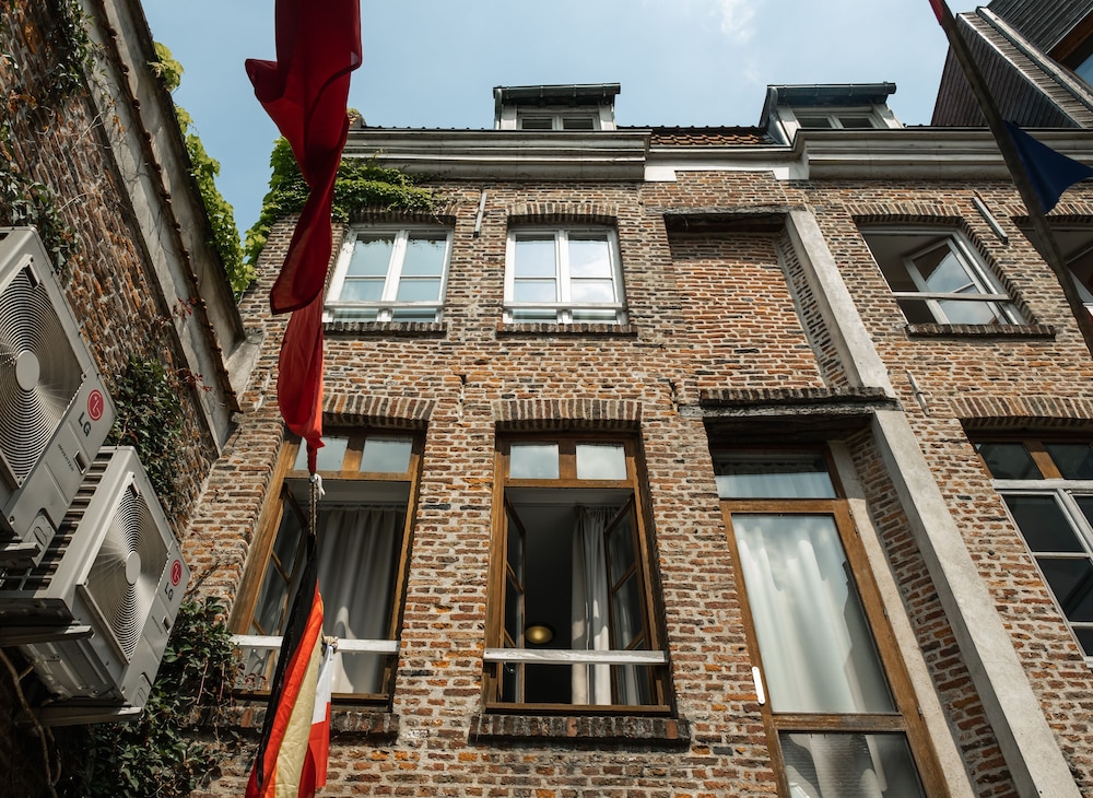 The People - Lille 1/50