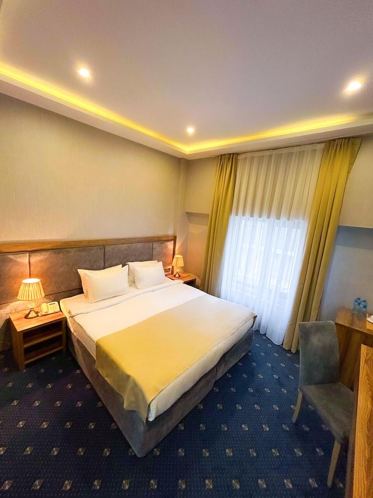 Grand Midway Hotel Baku 21/55