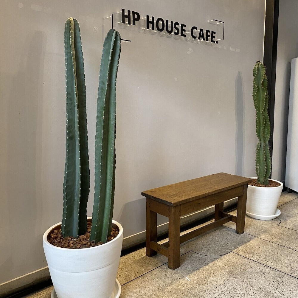 Huenphen House And Cafe' 10/45