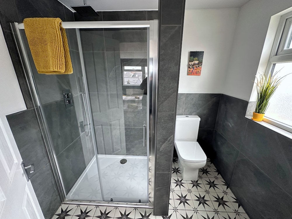 Breakers Lodge - Hostel 65/65