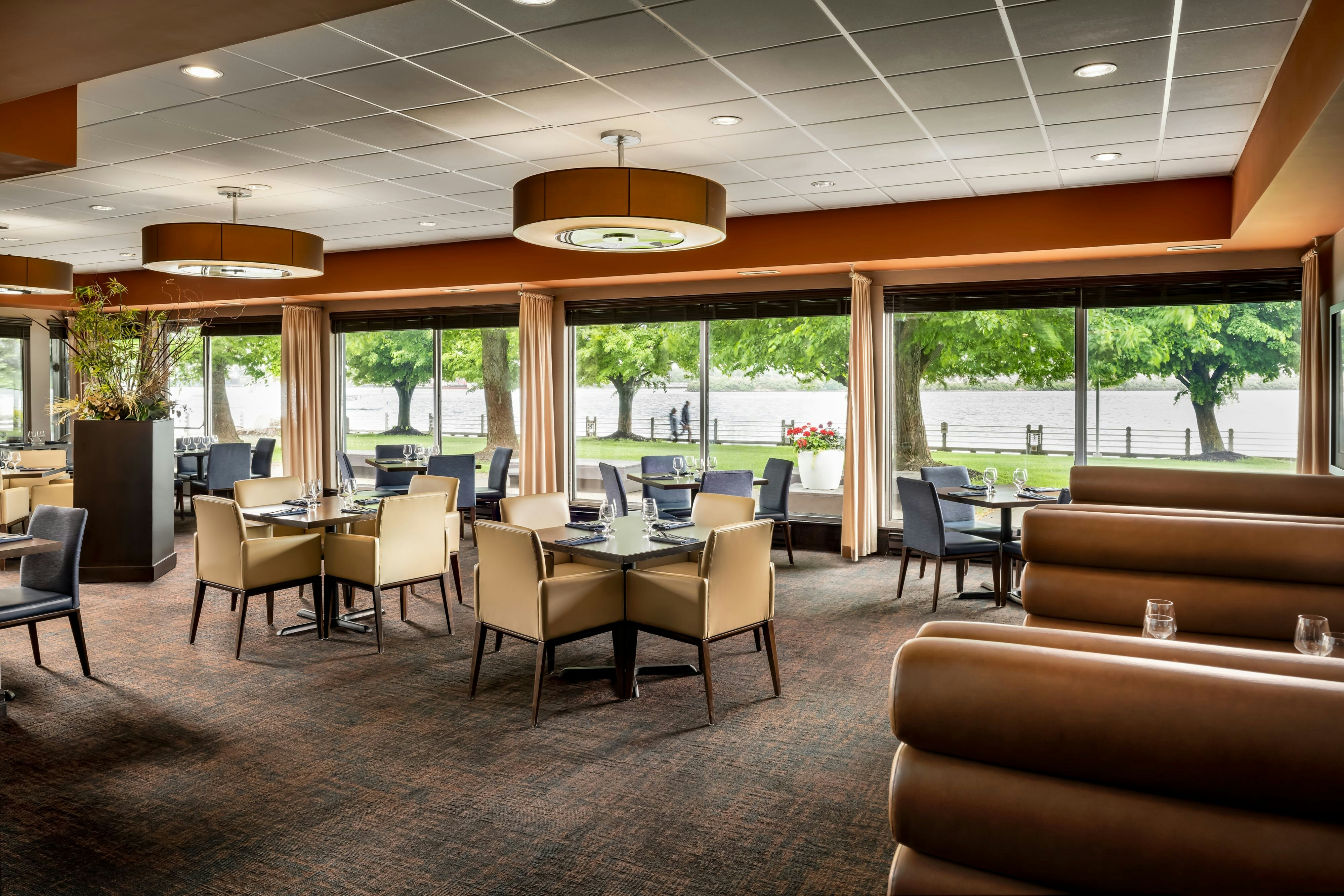 Delta Hotels Sault Ste. Marie Waterfront 10/39
