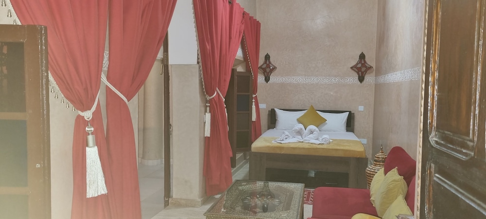 Riad La Bigarade 26/46