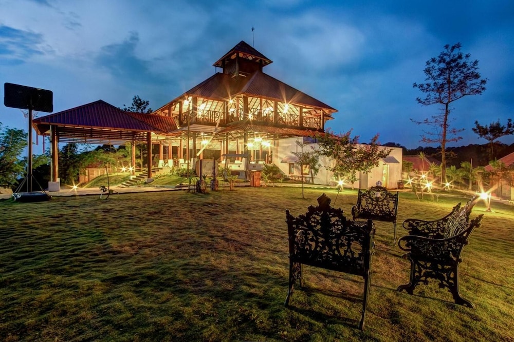 Wild Planet Jungle Resort 7/50
