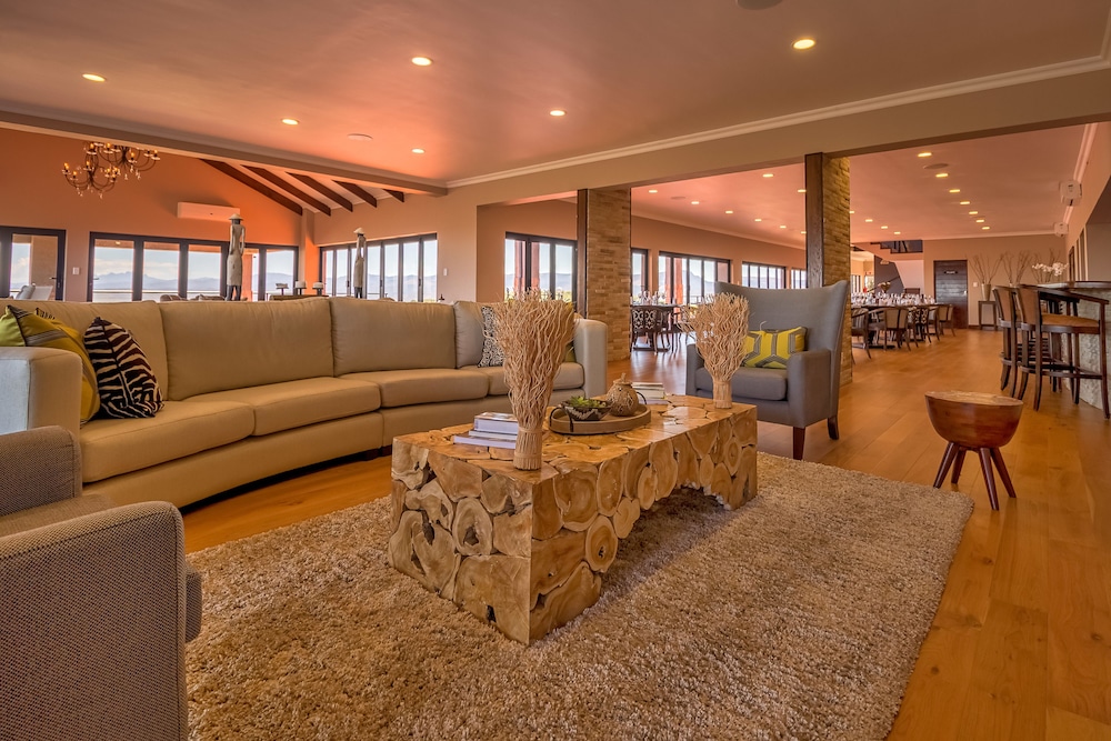 Intle Boutique Hotel 29/50