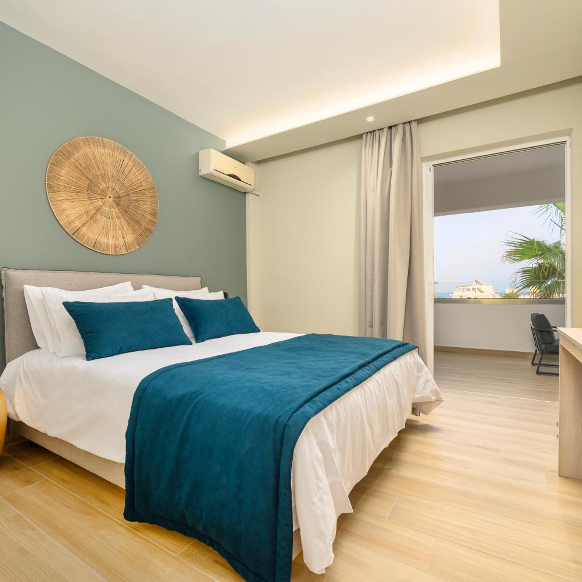 SUITE, SEA VIEW