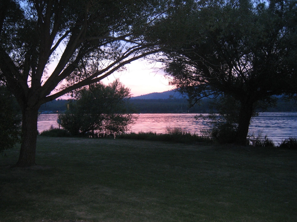 Willow Bay RV Resort & Marina 13/21