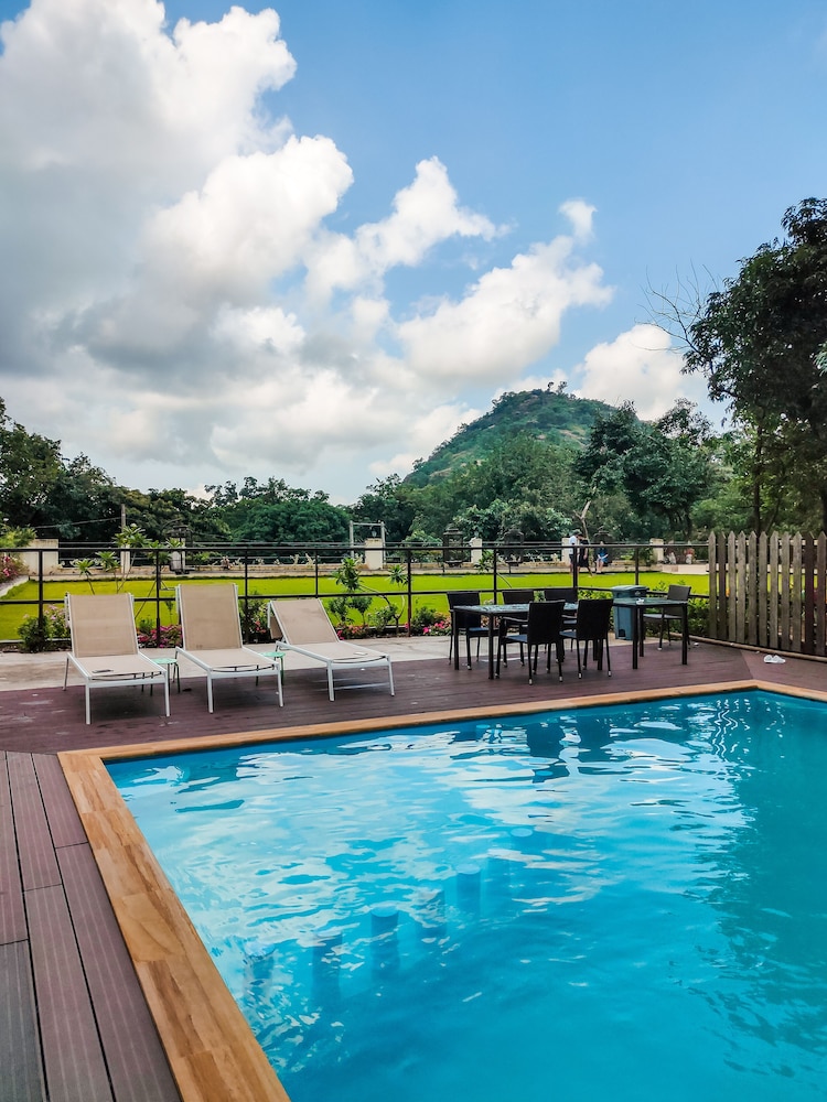 The Summer House, Pachmarhi - AM Hotel Kollection 3/60