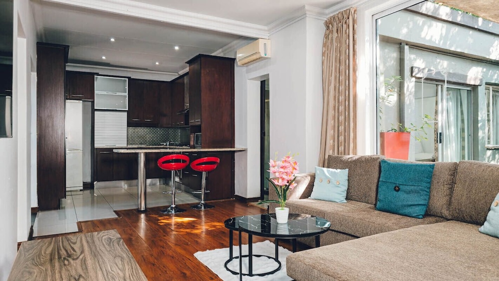 314 on Clark Guest House 52/76