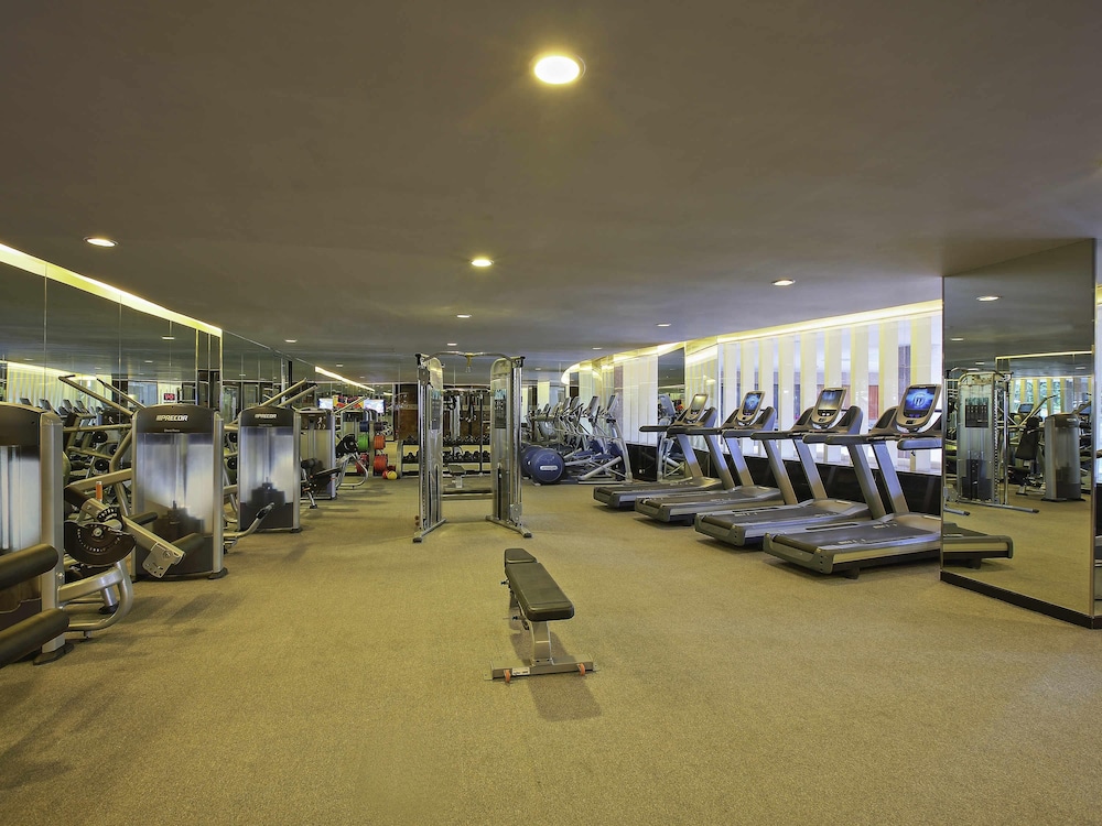 NOVOTEL KOLKATA HOTEL AND RESIDENCES 42/74