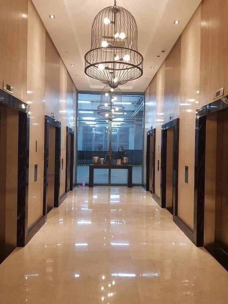 One Uptown Residence Bgc 23/50
