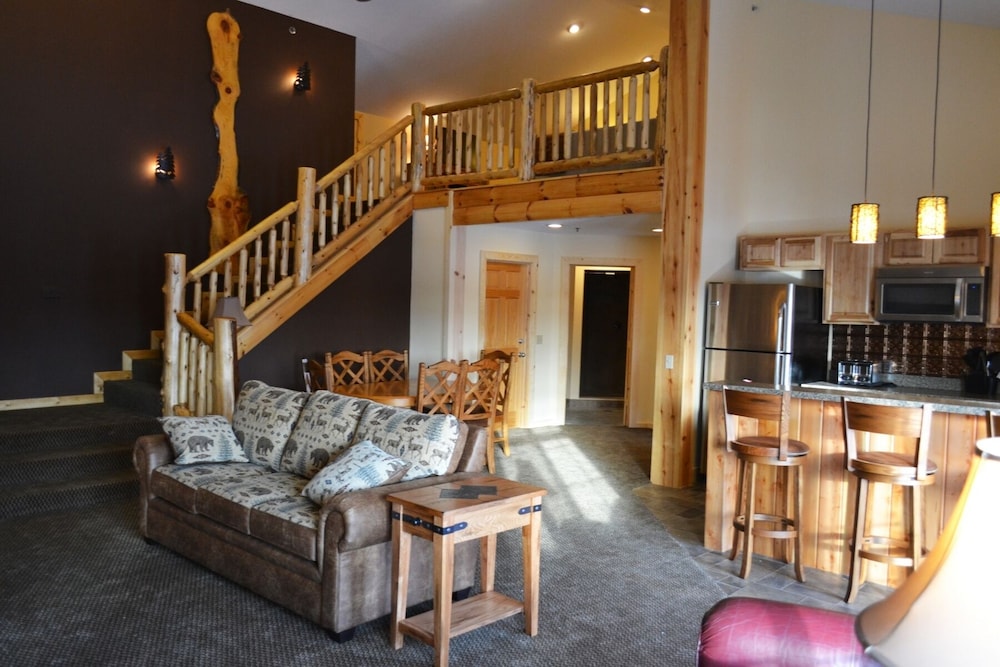 Stafford's Crooked River Lodge & Suites 18/41