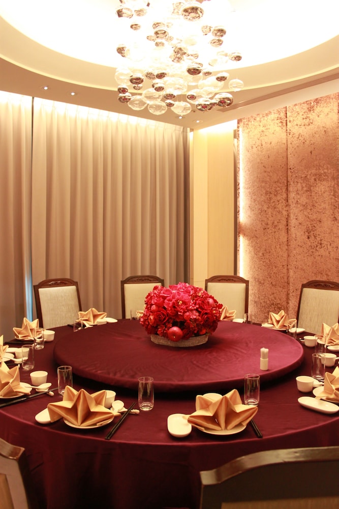 Golden Tulip Zhong Xin Hotel Taichung 57/63