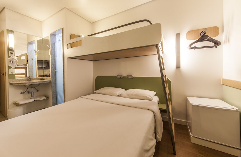 Ibis Budget Manaus 15/61