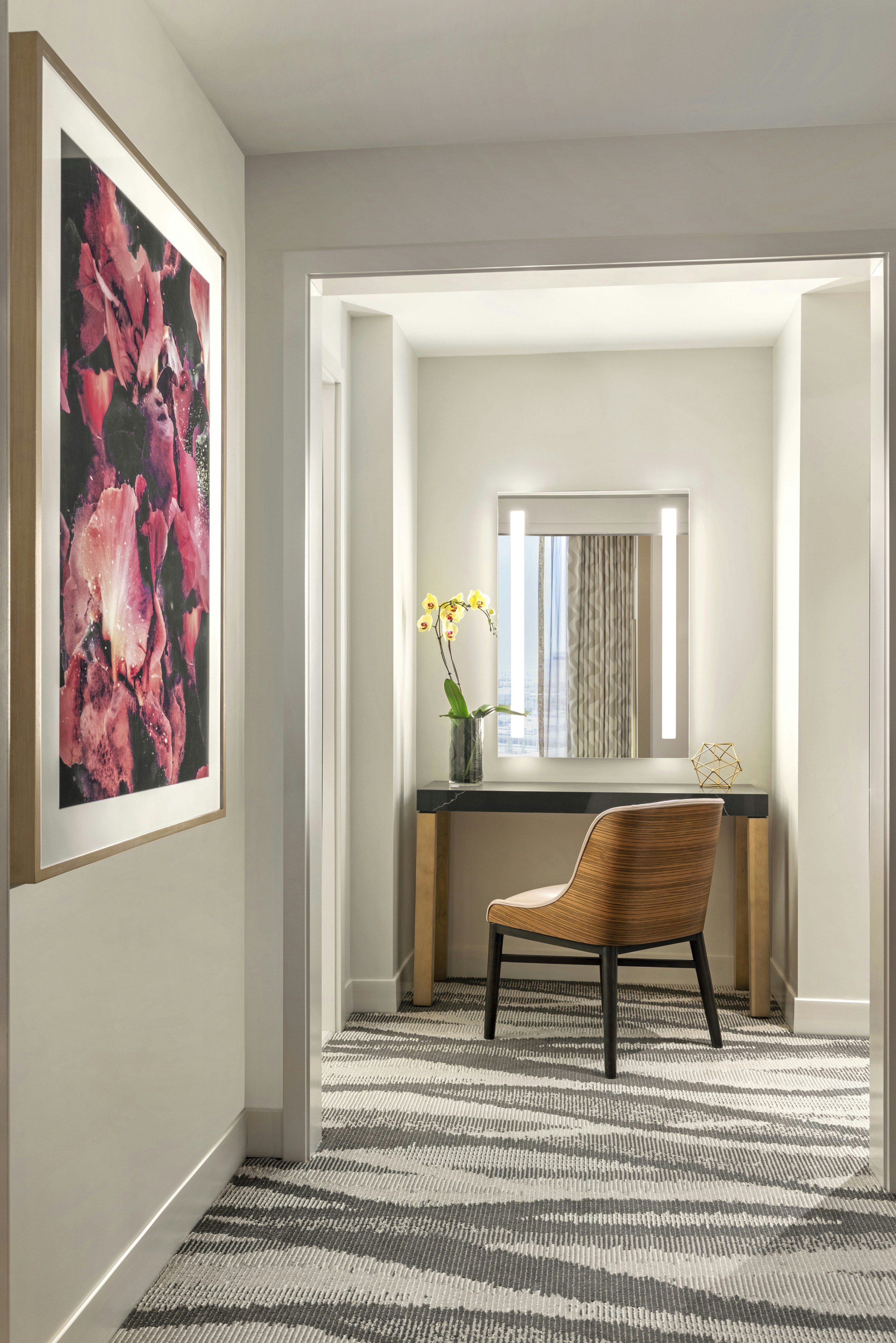 1 BEDROOM, SUITE, KING BED