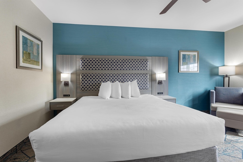 Standard, King Bed, Best Western Plus Wasco Inn & Suites 7/10