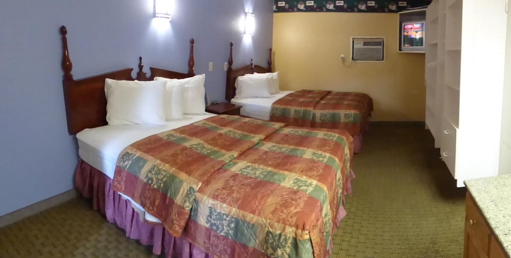 Coronada Inn and Suites 12/47