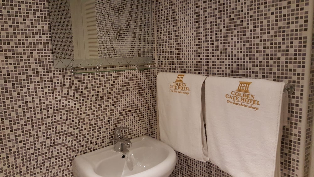 Golden Gate Hotel 46/47
