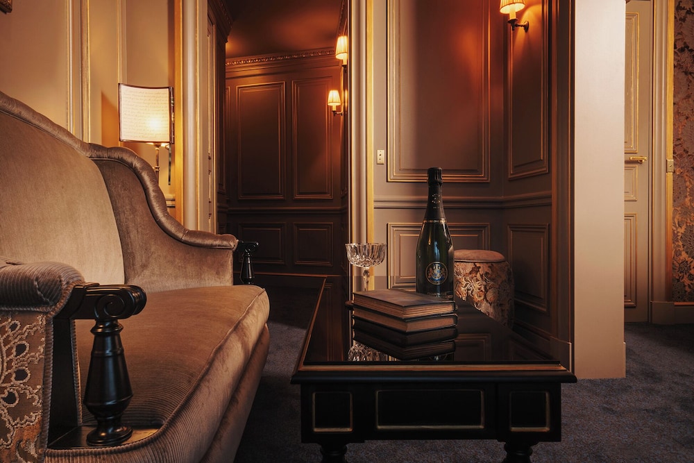Maison Proust Hotel & Spa 89/111