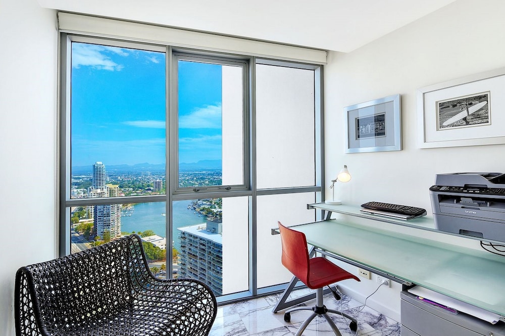 Artique Surfers Paradise 65/74